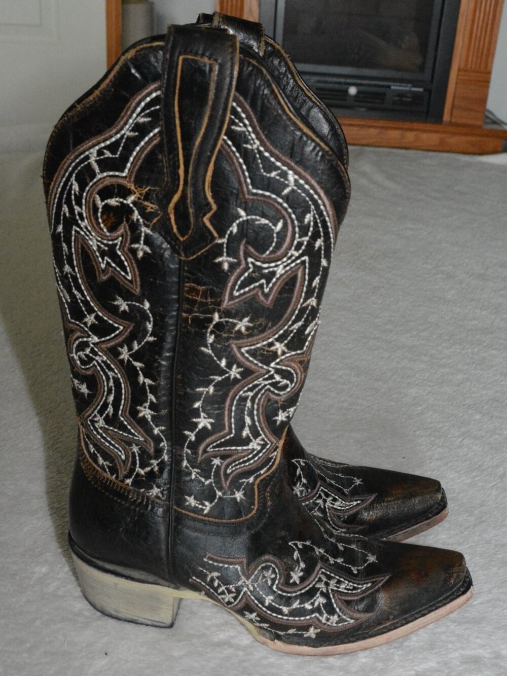 J.B Dillion Reserve Western Boots Embroidery and Pointed Snip Toe Women's sz 5B